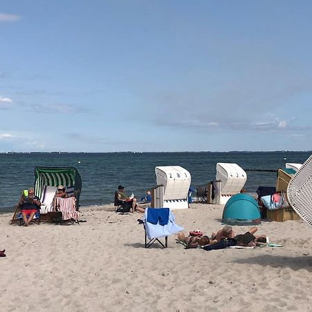 Ferienwohnung Sandkueste Mit Strandkorb & Indoor Spielplatz Heiligenhafen Ngoại thất bức ảnh