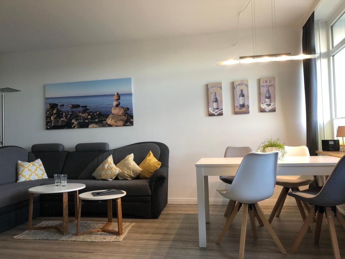 Ferienwohnung Sandkueste Mit Strandkorb & Indoor Spielplatz Heiligenhafen Ngoại thất bức ảnh
