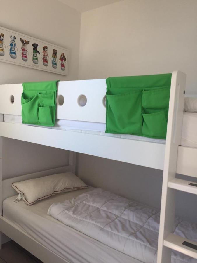Ferienwohnung Sandkueste Mit Strandkorb & Indoor Spielplatz Heiligenhafen Ngoại thất bức ảnh